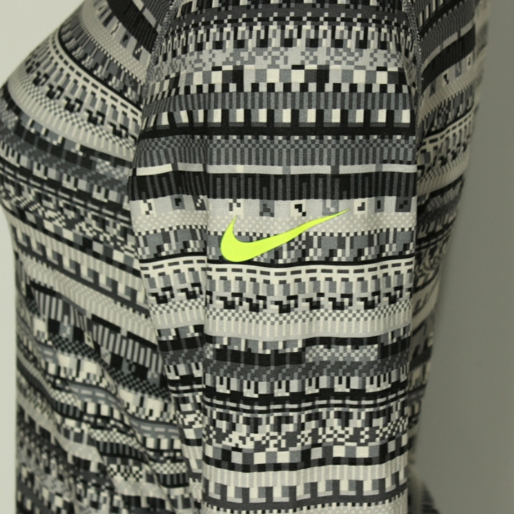 Nike Dri-Fit Half Zip Pullover EUC - Picture 4 of 8